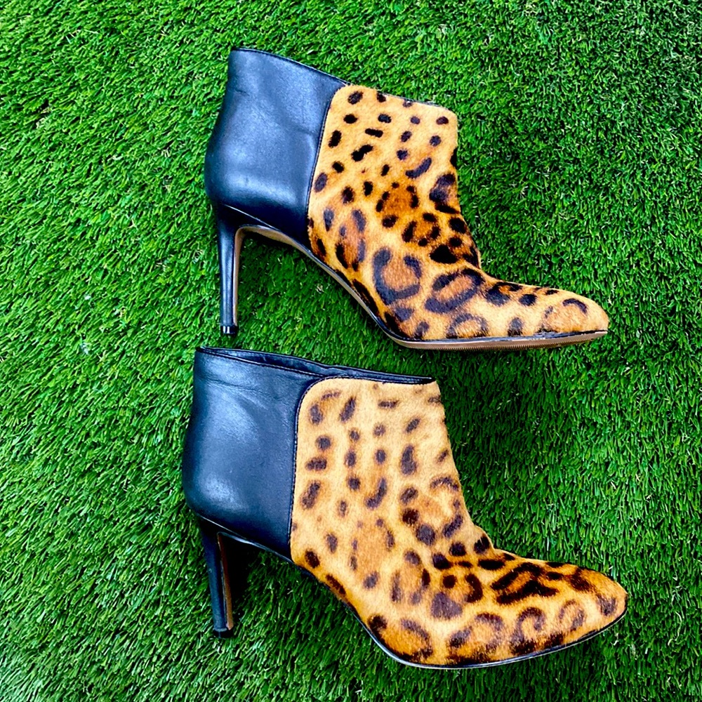 Nine West Leopard Calf hair booties - size 6.5